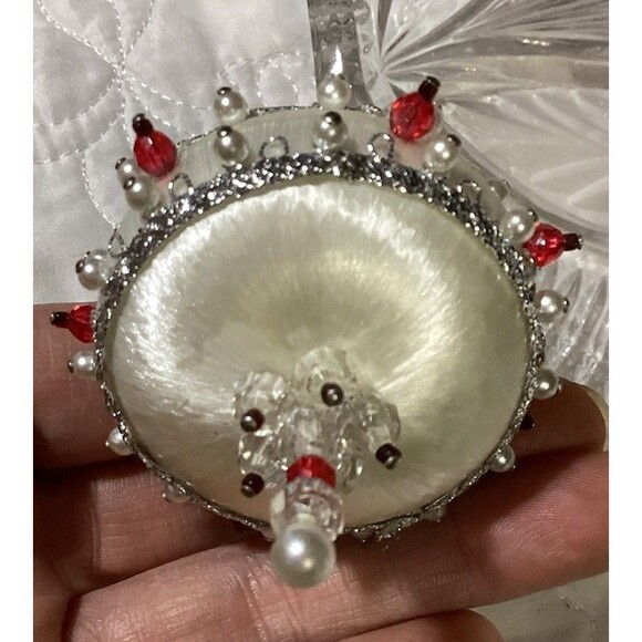 Sequin Beaded Push Pin 4 Christmas Ornaments Beautiful Red Silver & Green Balls - Picture 7 of 16